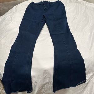 These flare jeans are reserved